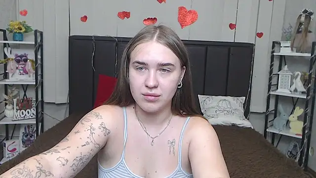 LauraHlot webcam