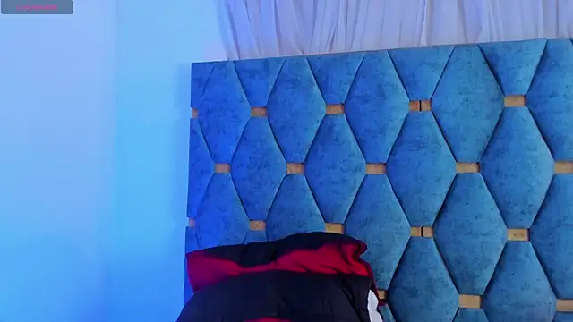 sasha_roldann webcam