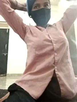Desi_Couple_P webcam