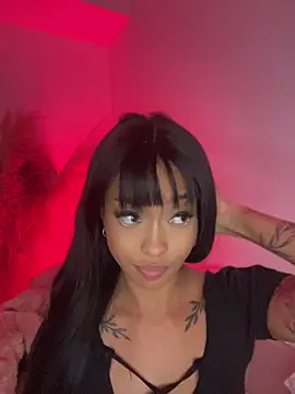 ItsBellaPorch webcam