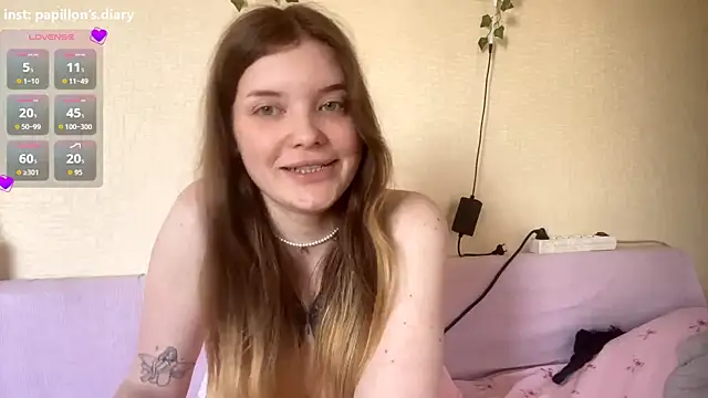 _Lily_Moon webcam