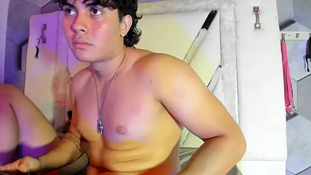CharloteAndBrian webcam