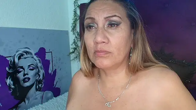 yayita_mature webcam