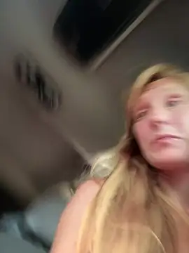 GoldenFlameGoddess webcam