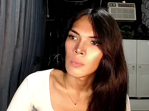 GORGEOUS_CARMEE webcam