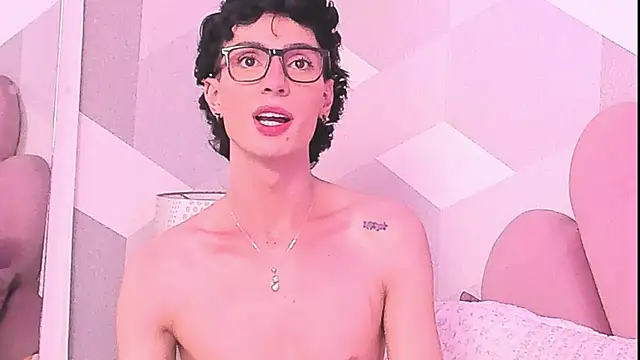 KylieMonnett webcam