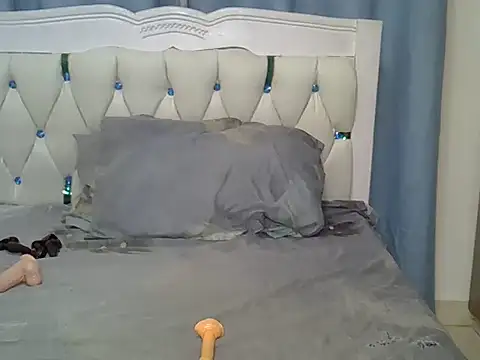 Prettyxoxoo webcam