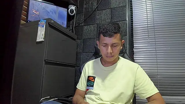 boy_bigcock24cm webcam