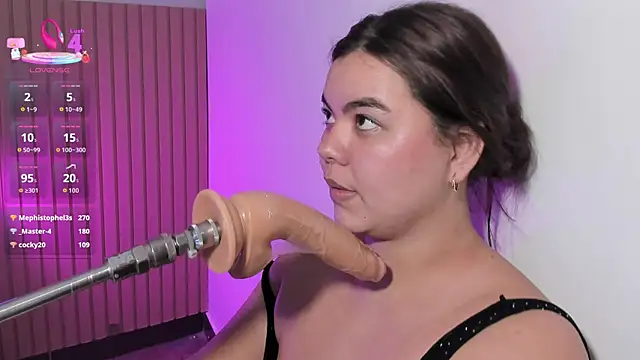 klhoe_boobs webcam