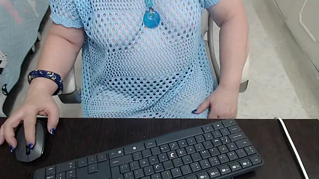 leonela_69 webcam