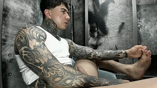 Gury_tattoo webcam