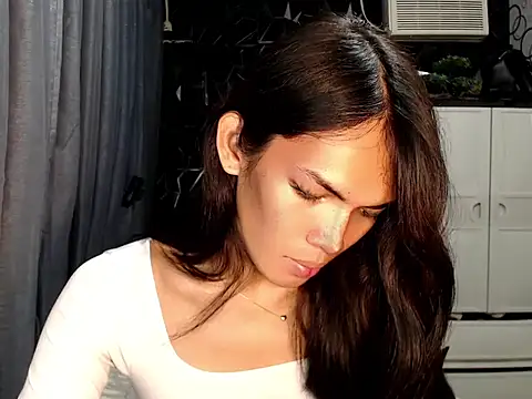 GORGEOUS_CARMEE webcam