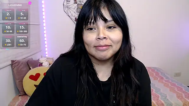 EllieMoonX webcam