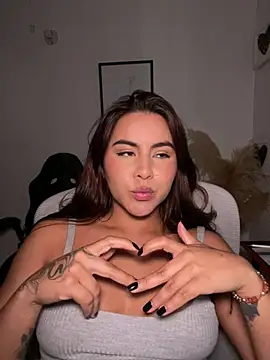 Zarahs_Blare1 webcam