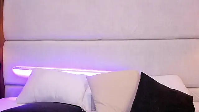 AmmyJones_ webcam