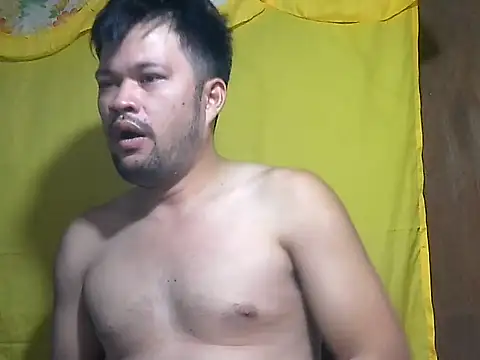 HairyHottestpinoyHandsome webcam