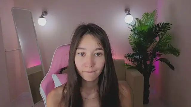 Nicole_Brownie webcam