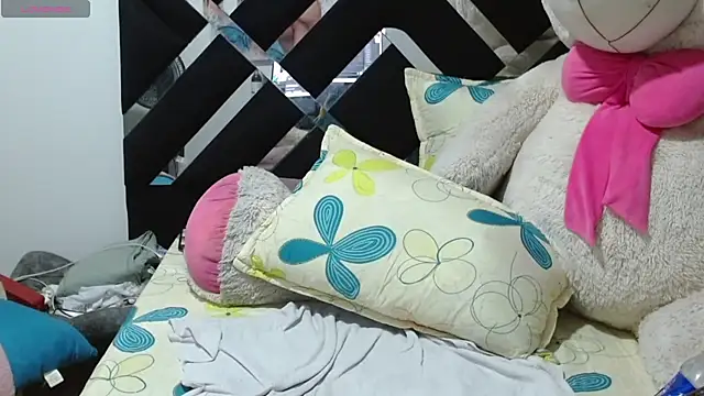 SarithaBunny webcam