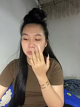 Almira6868 webcam