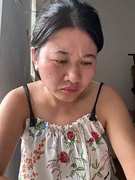 daaqnn (F milf) - 少妇发骚逼水外流，水多多，