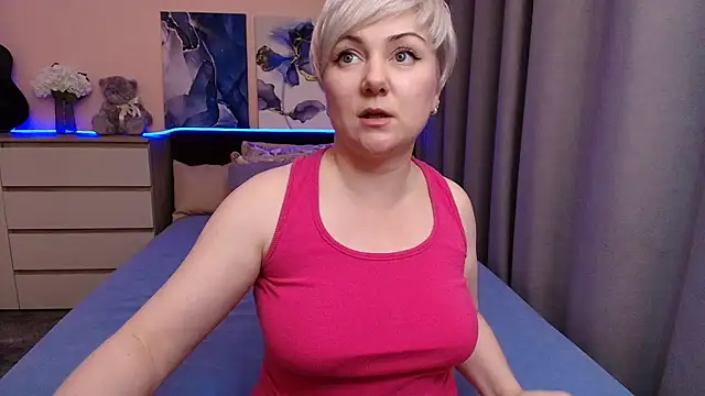 BlondPearl webcam