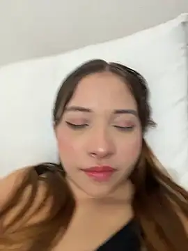 AliciaWhite_nt webcam