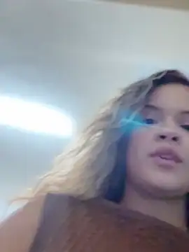 Alisha-Bond webcam