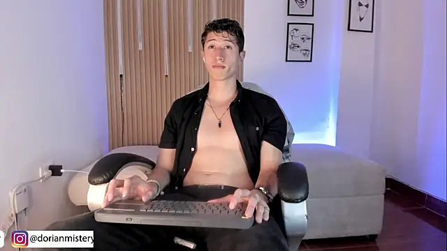 Dorianmistery2322_ webcam