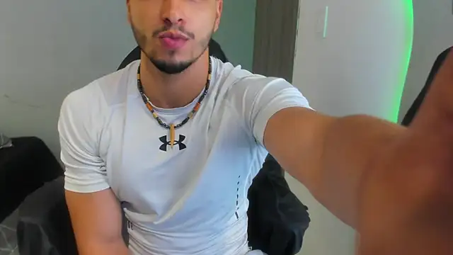 Kris_Khalifa69 webcam