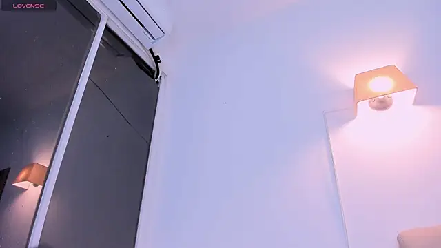 nyx_velvet webcam