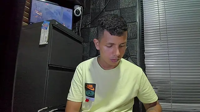 boy_bigcock24cm webcam