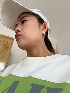 okgirl_23 webcam