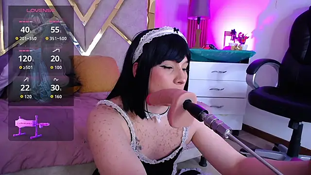 Tiffany_Valentiine webcam