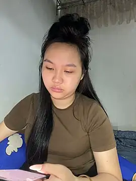 Almira6868 webcam