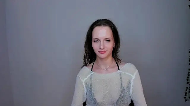 Ariadna_Shy live cam on StripChat
