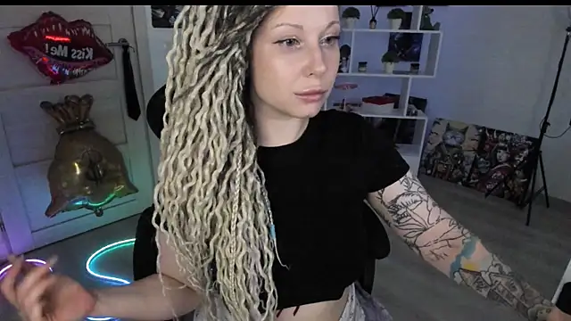 honeysallymoore - HoneySallyMoore's free webcam - UK Sex Cams