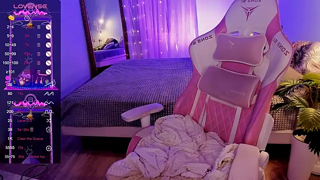 AnyaTaylor_ webcam