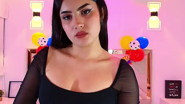 Natalie_loffreda live cam on Stripchat