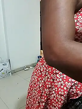 DIRTYSECRET_QUEEN_07 webcam