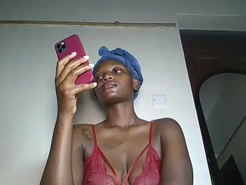 MissHotNina webcam