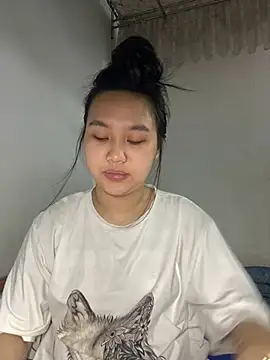 Almira6868 webcam