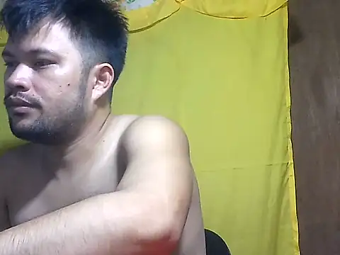 HairyHottestpinoyHandsome webcam