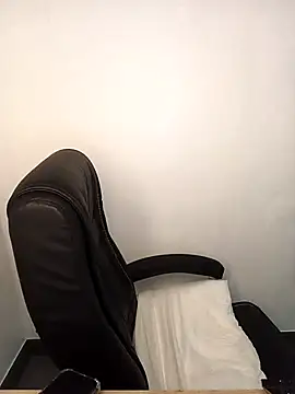 TiaDoll webcam