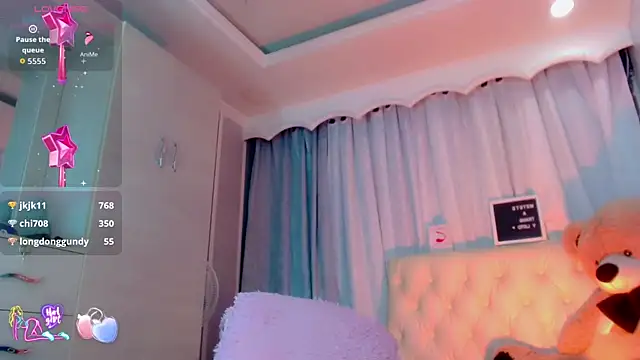 Julia_Bulette1 webcam