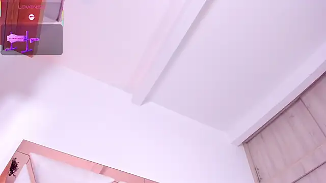 Niky_Vega webcam