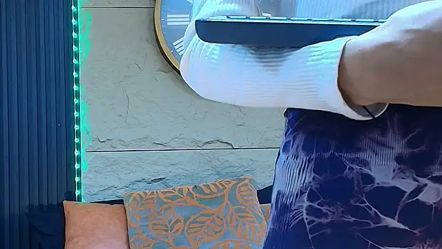 Emily_Lopera webcam