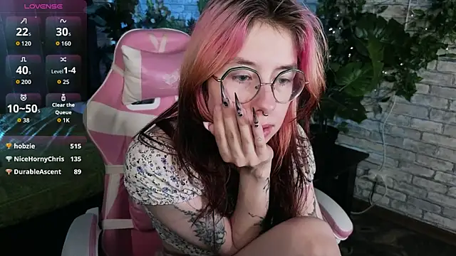 Alice_Nyx webcam