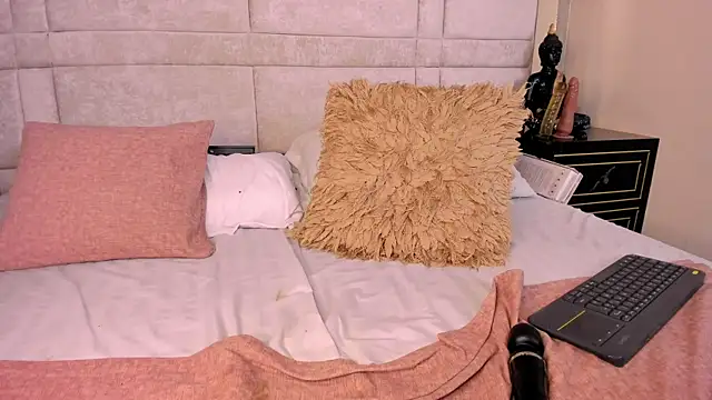SamaanthaMiller webcam