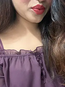 Yours_riya11 webcam