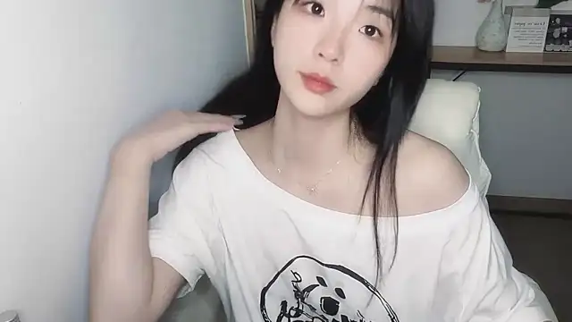 Louise-3 webcam